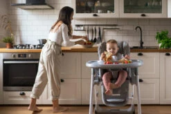 Momi Luxuria Dark Grey Kinderstoel KRKA00004 -Winkel Voor Babyproducten Momi Luxuria 2