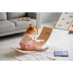 Luna Toys Houten Balansbord Met Zwart Vilt LU-36998 14 Luna Toys Houten Balansbord Met Zwart Vilt LU-36998 -Winkel Voor Babyproducten luna toys houten balansbord sfeer 3