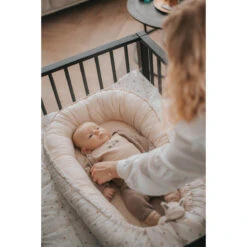 MamaLoes Panther Army Green Omkeerbaar Babynest ML3038 -Winkel Voor Babyproducten mamaloes stippen omkeerbaar babynest ml020107 11