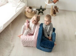 Albero Mio Velvet Navy Kinderfauteuil 14 Albero Mio Velvet Navy Kinderfauteuil -Winkel Voor Babyproducten mamaloes velvet navy kinderfauteuil 3