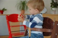 Treppy Woody Grijs Meegroei Kinderstoel 2029 -Winkel Voor Babyproducten treppy wood meegroei kinderstoel 7 1